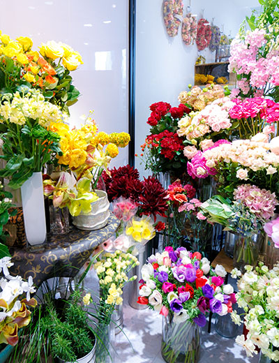 幹事さんの予算に合わせて100円単位でオーダーできる店長おまかせ季節の花束